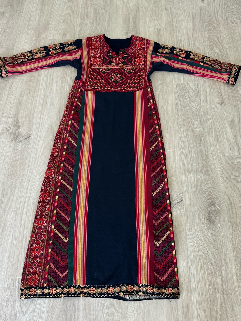 Embroidered Long Sleeve Thob in Black and Red Palestinian